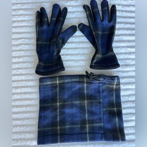 Stylish Blue Plaid Gloves and Scarf Set